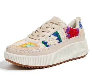 Women's Crochet Platform Sneaker  Womens size 7 NWT Lucky Step